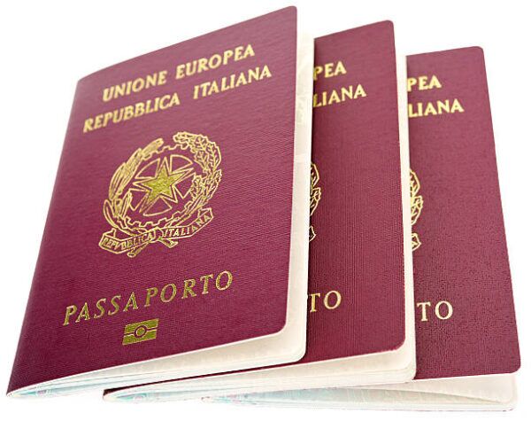 italy-passports-600x475-1
